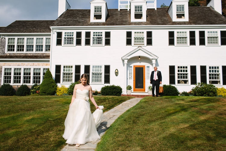 bride departs for church, Duxbury, Massachusetts documentary wedding photography