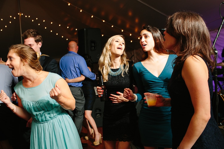 guests dance at Friendly Crossways wedding