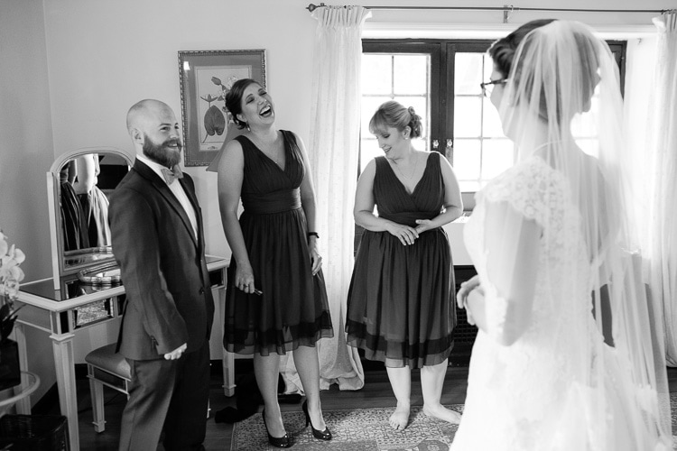 attendants react to bride, image by Kelly Benvenuto