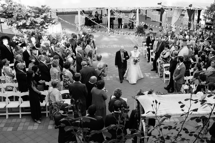 wedding ceremony at Willowdale Estate, photo by Kelly Benvenuto