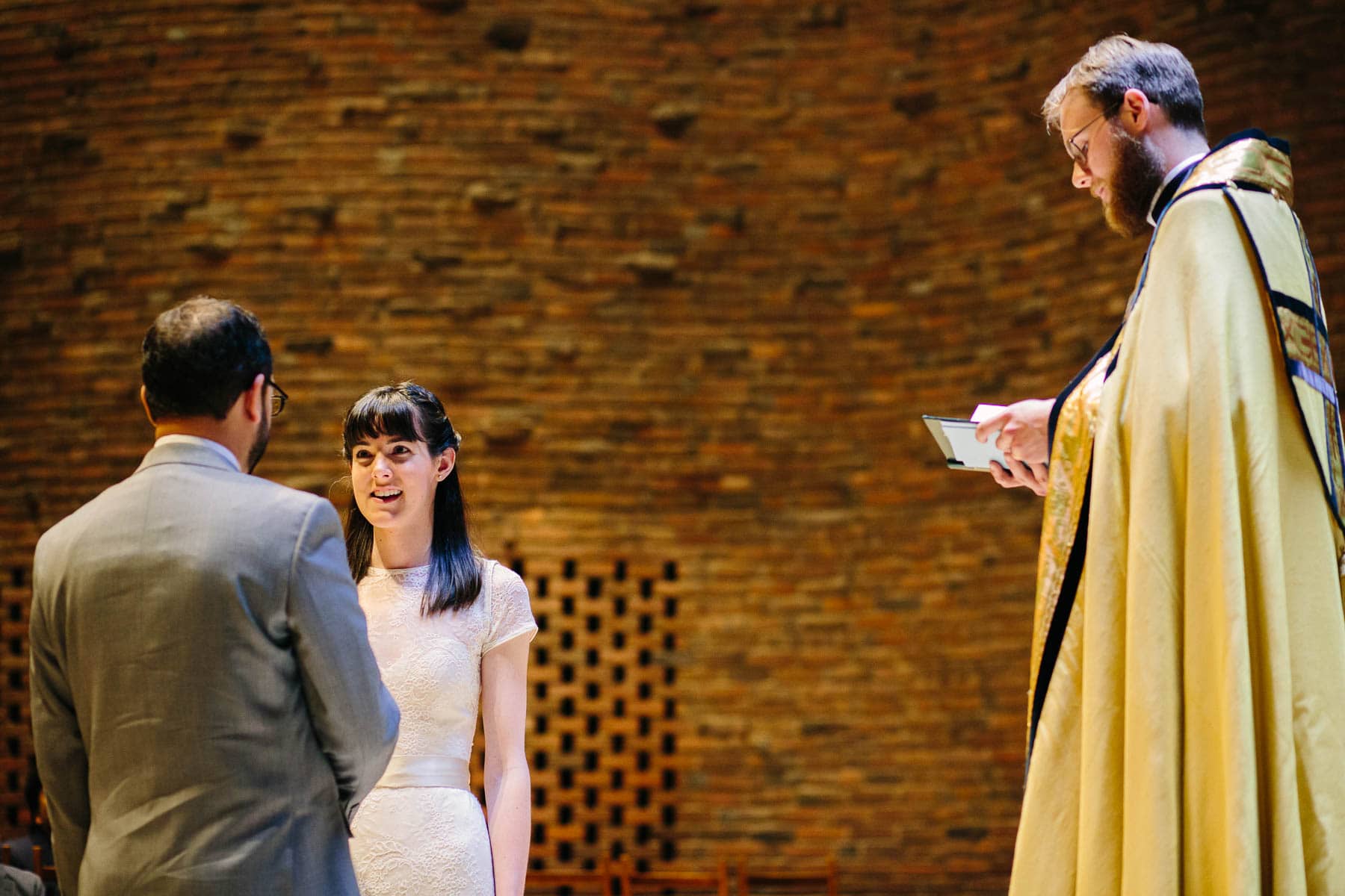 The MIT Chapel wedding of Sara and Iain. Photo by Kelly Benvenuto.
