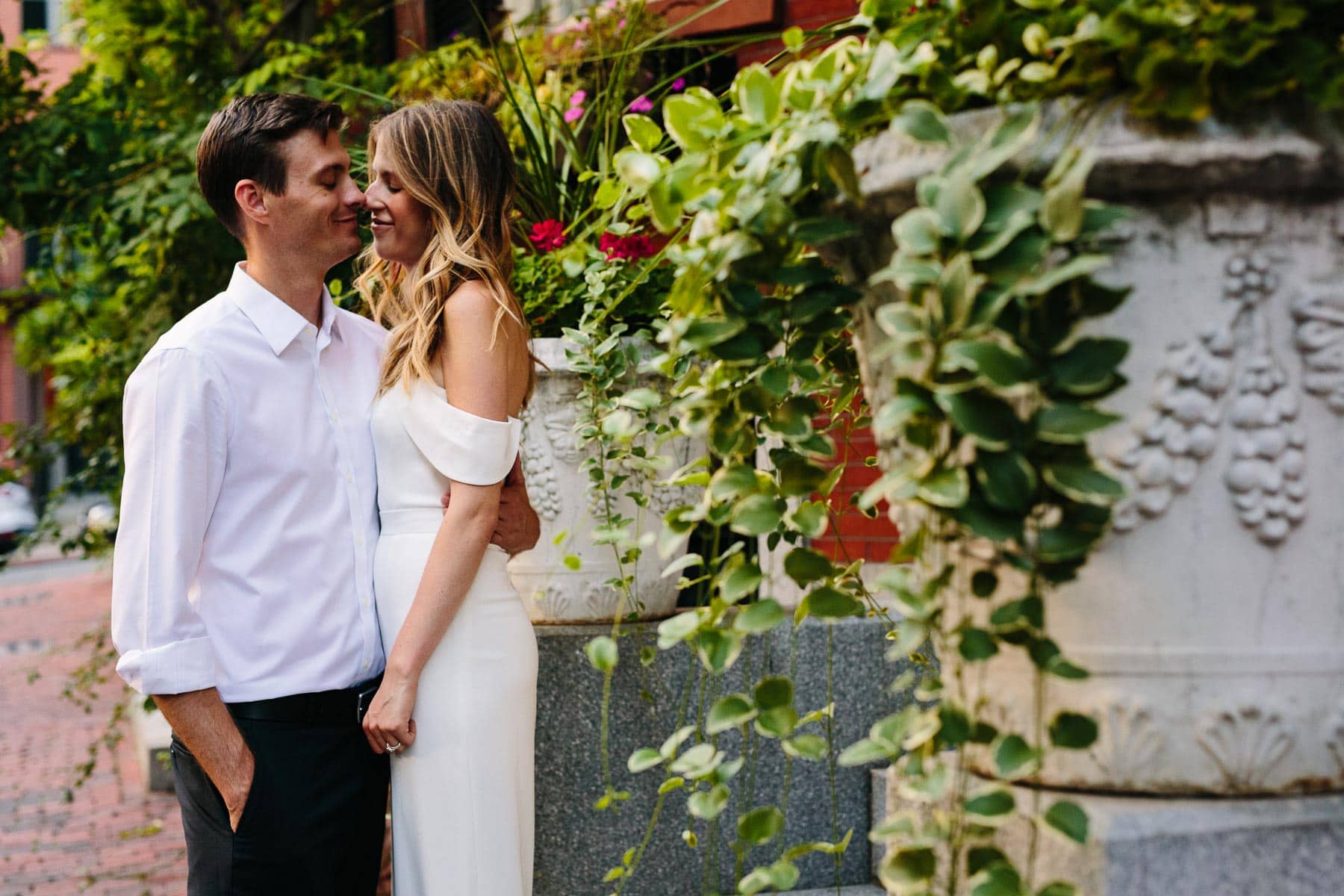 colorful Beacon Hill engagement session | Kelly Benvenuto Photography | Boston Wedding Photographer