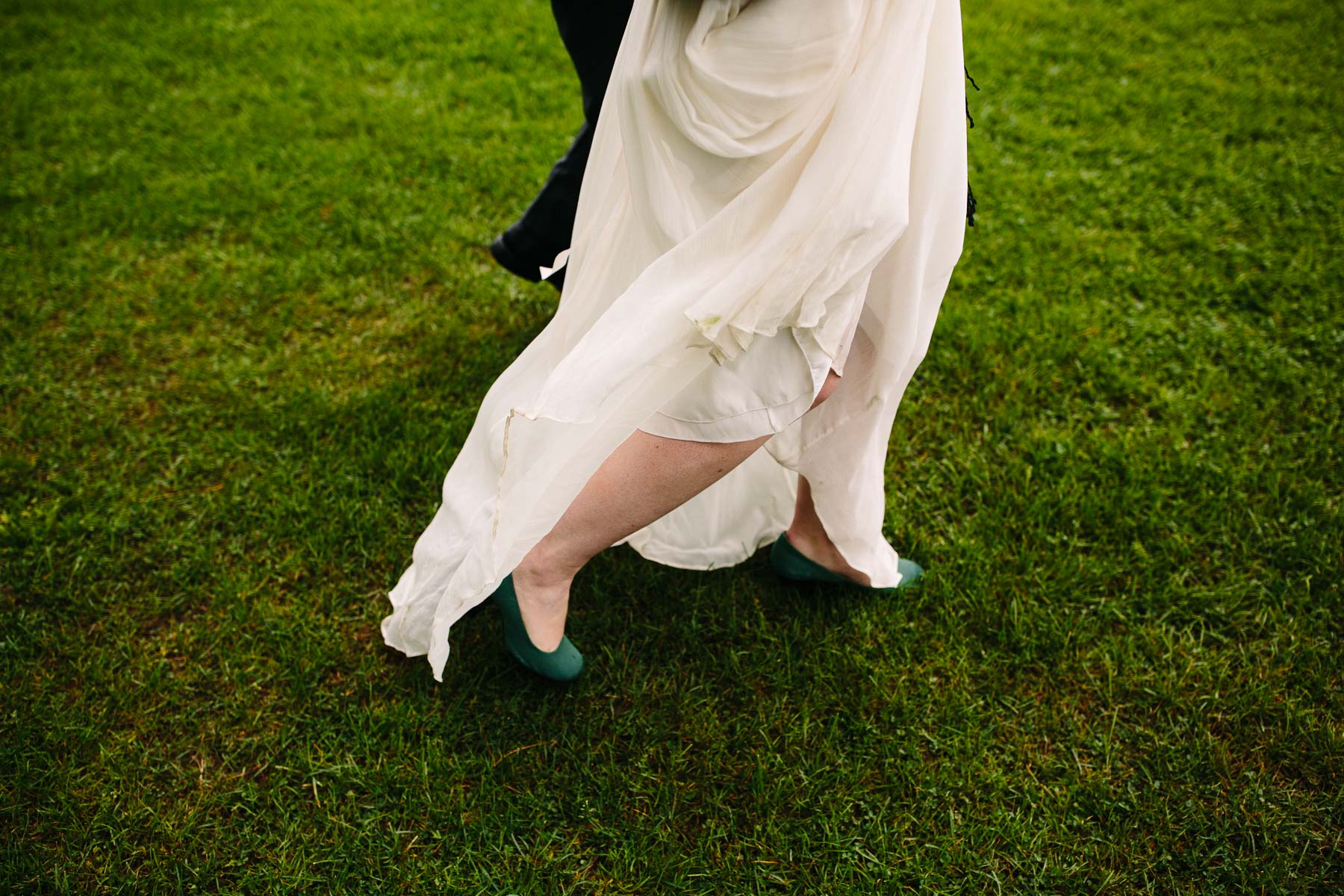 Fruitlands Museum wedding, Harvard, MA | Kelly Benvenuto Photography | Boston wedding photographer