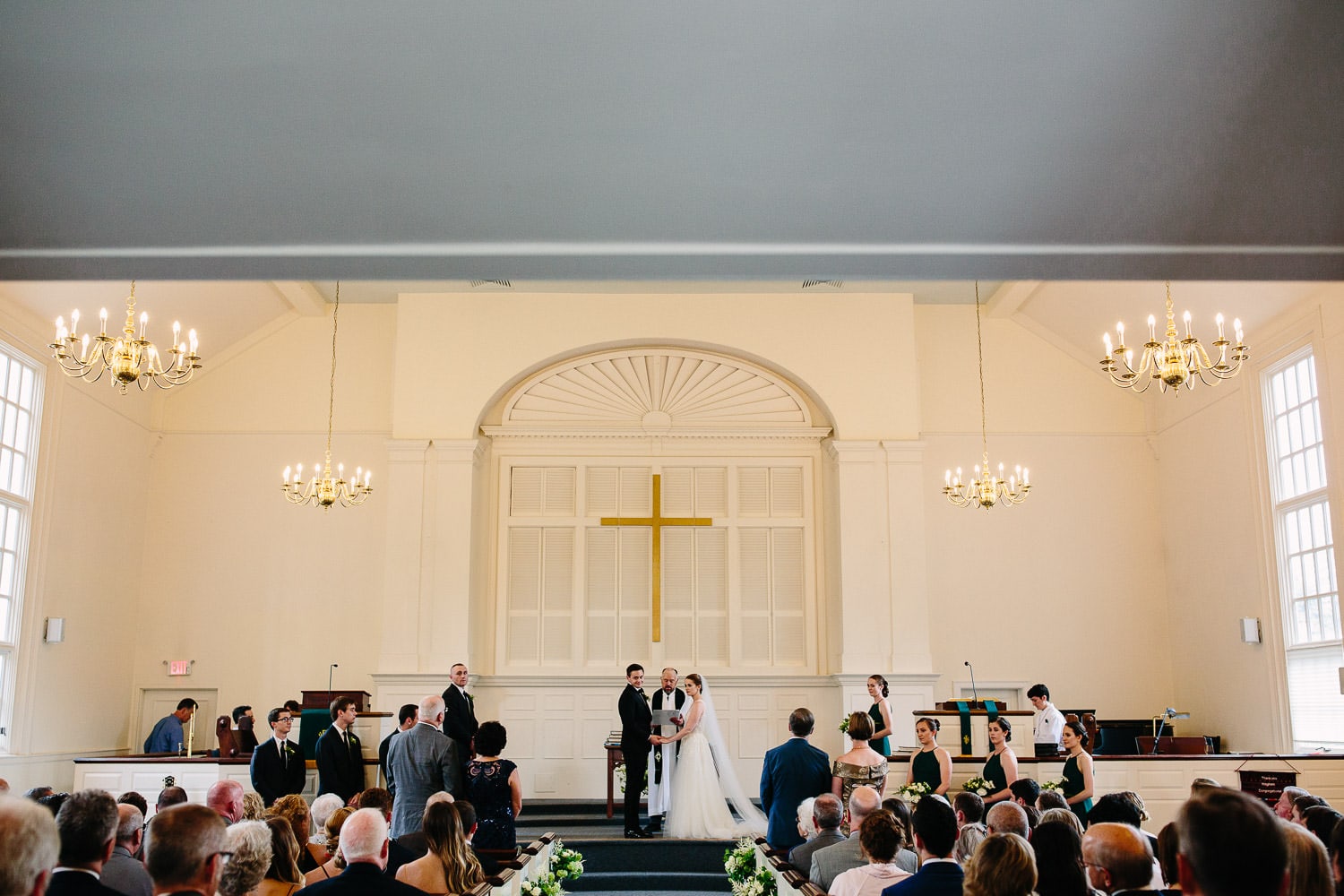 Wedding at the Hingham Congregational Church | Kelly Benvenuto Photography | Boston wedding photographer